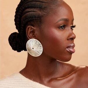 Archived Khoi Amin Silver Elegant Statement Earrings